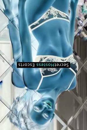 28 year old Escort in Florence Florence Escort Viktoriya Sizzling Hot Brunette