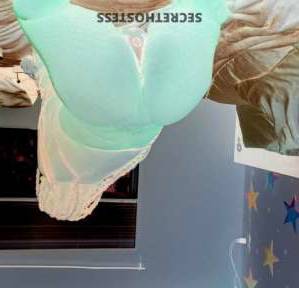 28 year old Escort in Lexington KY Selectively open-minded 12-year-old delight provides a 5-