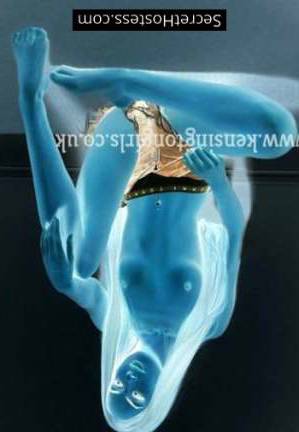 19 year old Escort in London Enchanting Jennifer at Kensington