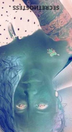 43 year old Escort in Muncie IN Horny Nympho Available Now - Call Kelly in Muncie, Indiana 