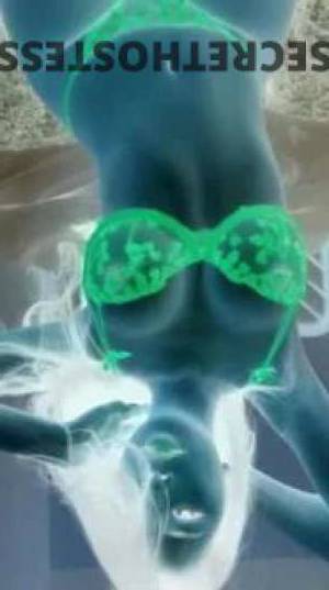 23 year old Escort in Perth Lora - Sexy Escort in Como, Perth, for Unforgettable 