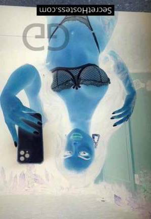 26 year old English Escort in London Rachel Fox, Glamour Escort