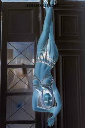 23 year old Escort in Dubai Fallora Your Ultimate Satisfaction Awaits