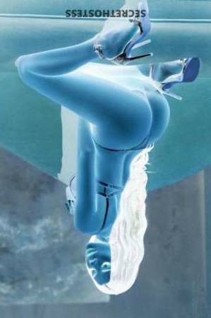 24 year old Escort in Dubai Attractive Escort with a Slim, Athletic Build