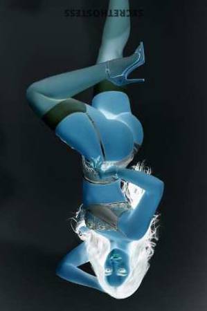24 year old Escort in Dubai Fiery Fenna The Ultimate Nighttime Escape