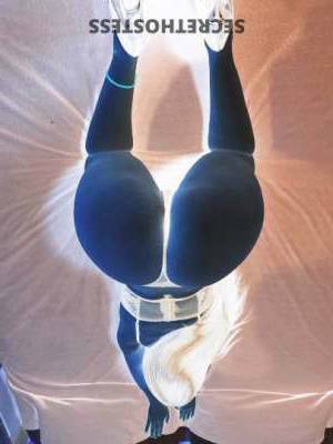 25 year old Escort in Staten Island NY Welcome to Staten Island, Sweetie! I'm a fresh-faced 25