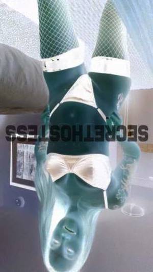27 year old Caucasian Escort in Albany NY Flirtatious and Fabulous - Meet Bliss, Your Golden 