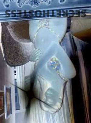 40 year old Escort in Rockhampton Sexy Blonde Newcomer, Big Ass, Natural, C I M, Rockhampton