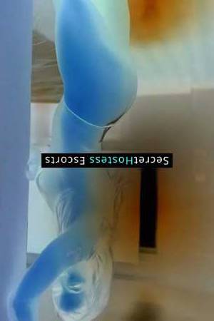 32 year old Escort in Phoenix AZ Ashley