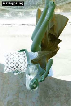 19 year old Russian Escort in Hong Kong Introduction to Bella Sensuality and Charm Await