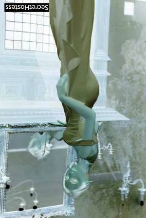 Bella 19Yrs Old Escort 58KG 174CM Tall Hong Kong Image - 4