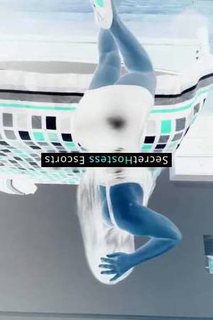 23 year old Hispanic Escort in Chicago IL Seeking Hot and Fun Company in Chicago