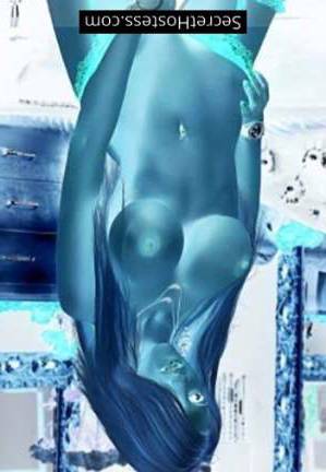 23 year old Escort in London Holly - Hottie at London 69