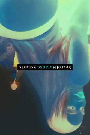 27 year old African Escort in Jeddah Experience paradise with the ultimate escort