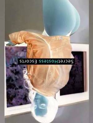25 year old Colombian Escort in Miami FL Juliana, the Curvy Colombian Bombshell, Make your Wildest 