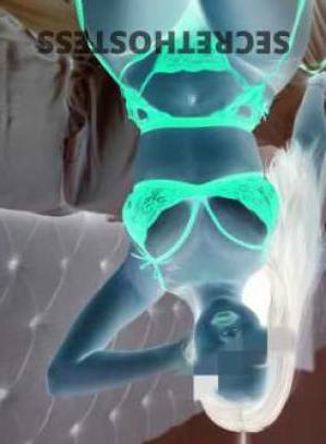 27 year old Escort in Rockhampton Kelly, Your Ultimate 27-Year-Old MILF Next Door - Offering 