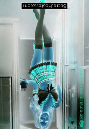 19 year old European Escort in London Lexi - Top Escort