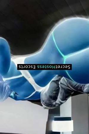 30 year old Italian Escort in Boston MA Embrace the Heat of Unrushed Passion! Sumptuous curves, 