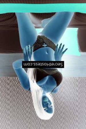 Mia Sensual 25 Year Old Latin Escort for Your Mind, Body,  in Benalmadena