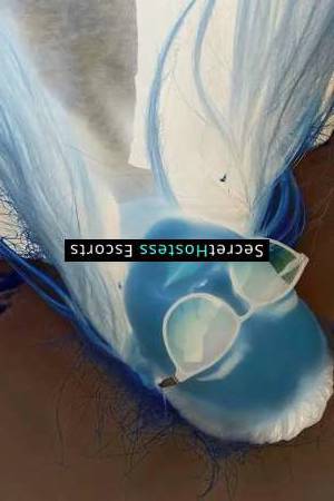 23 year old Ukrainian Escort in Istanbul Classy Flirtacious and Fun The VIVACIOUS Playmate of Your 