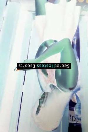 28 year old Chinese Escort in Mahboula Experience Satisfaction with a Sexy Asian Escort Rose is a 