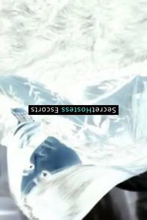 32 year old Latino Escort in Singapore Selena Captivating Latino Escort with Striking Features and 