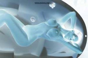 24 year old Escort in Dubai Holland Slim, Slinky, and Ready to Please