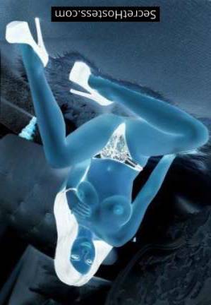 21 year old Escort in London Amira - Sexy London Escort