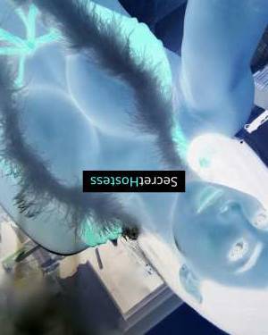22 year old European Escort in Dubai Experience the Sensual Delights of Romanian Elegance Anabel 