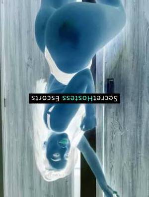 25 year old Escort in Kansas City MO Naughty escort Anna waits for you in Kansas City to turn 