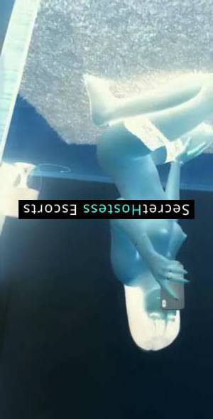 26 year old Romanian Escort in Vienna Experience Sensual Pleasures with Black B-cup Romanian 