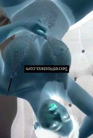 25 year old Asian Escort in Klang Lama Fiona, Agency