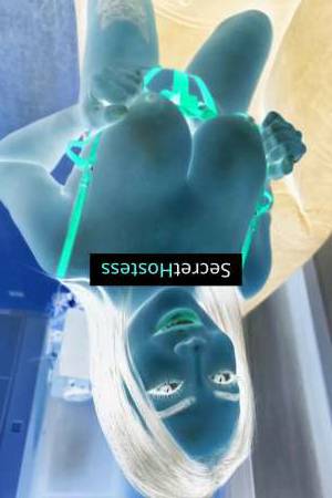 35 year old Latino Escort in Dubai Saucy MILF GinaUnforgettable Sex and Delightful Conversation