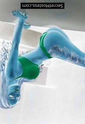 35 year old English Escort in London Stacey Saran International Babe