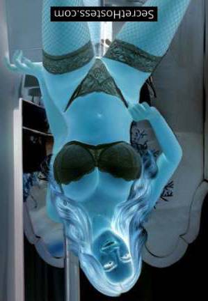 22 year old Escort in London Stef, Kensington escort