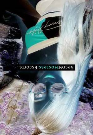 23 year old Filipino Escort in Makati City Filipina Escort Trisha Captivating Beauty, Flirty 