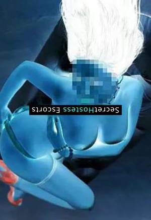 33 year old Turkish Escort in Baku Sensual Escort Selina Passionate, Cheeky, and Hot-Blooded 