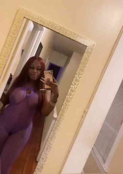 25 year old Escort in Québec Linda in Quebec I'm Independent, It me your sexy Linda 