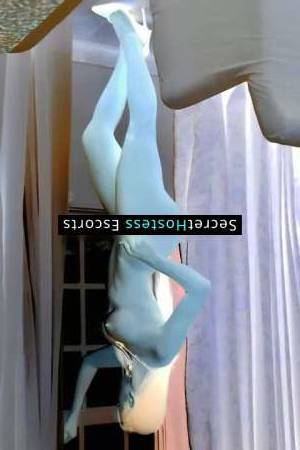 Isy 28Yrs Old Escort 51KG 166CM Tall Barcelona Image - 6