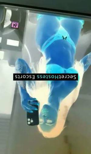 27 year old Colombian Escort in Warsaw Latin Lover from Colombia Melissa, Sassy & Curvy