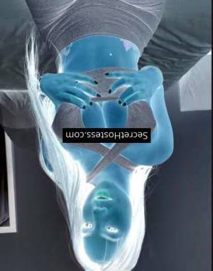 Mika 24Yrs Old Escort 50KG 168CM Tall Tokyo Image - 6