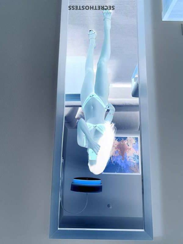 Victoria Escort 165CM Tall Tampa FL Image - 0