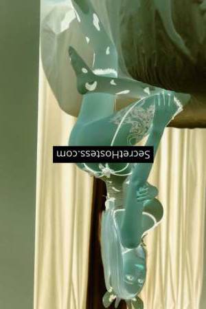 22 year old Caucasian Escort in Beijing Alice, Agency