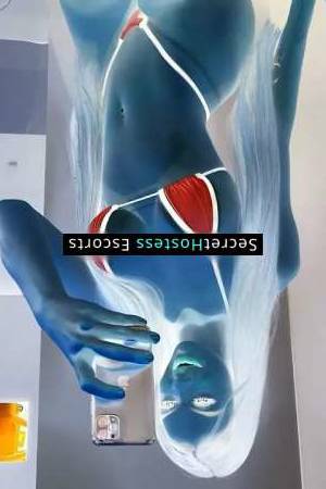 24 year old Colombian Escort in Zürich Andrea Exquisite Companion for Discerning Gentlemen