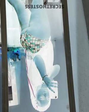 24 year old Escort in Sioux Falls SD Experience Sinful Bliss with Baddielay Your Ultimate 