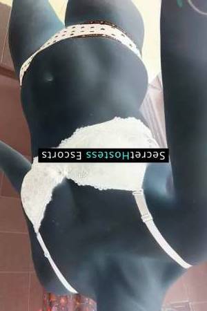 31 year old Romanian Escort in Bologna Unwind and Indulge A Sensual Escape with Me