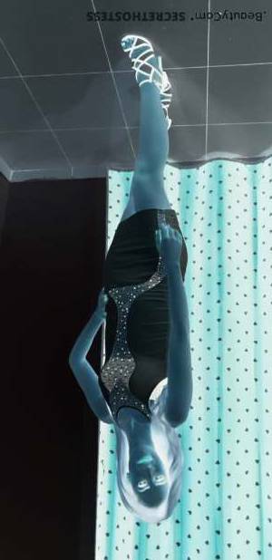 Fatom, escort in Al Ain