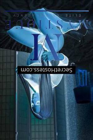 24 year old Caucasian Escort in London Lola, Flirtatious Austrian Escort