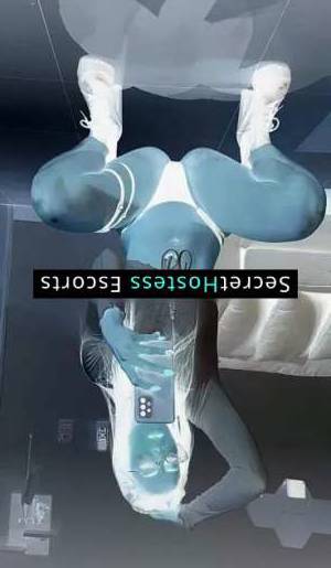26 year old Escort in Washington DC Experience Naughty Fun with Sexy 26-Year-Old Melissa in DC