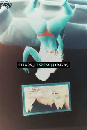 26 year old Mexican Escort in Cancun Meet Reny The 26-Year-Old Mexican Elegance